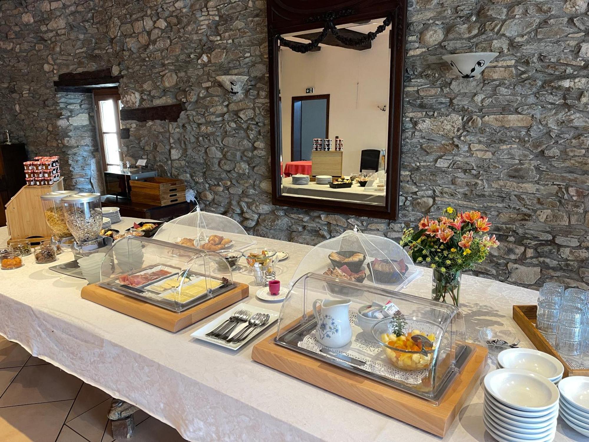 Les Magnolias Hotel Curvalle Luaran gambar