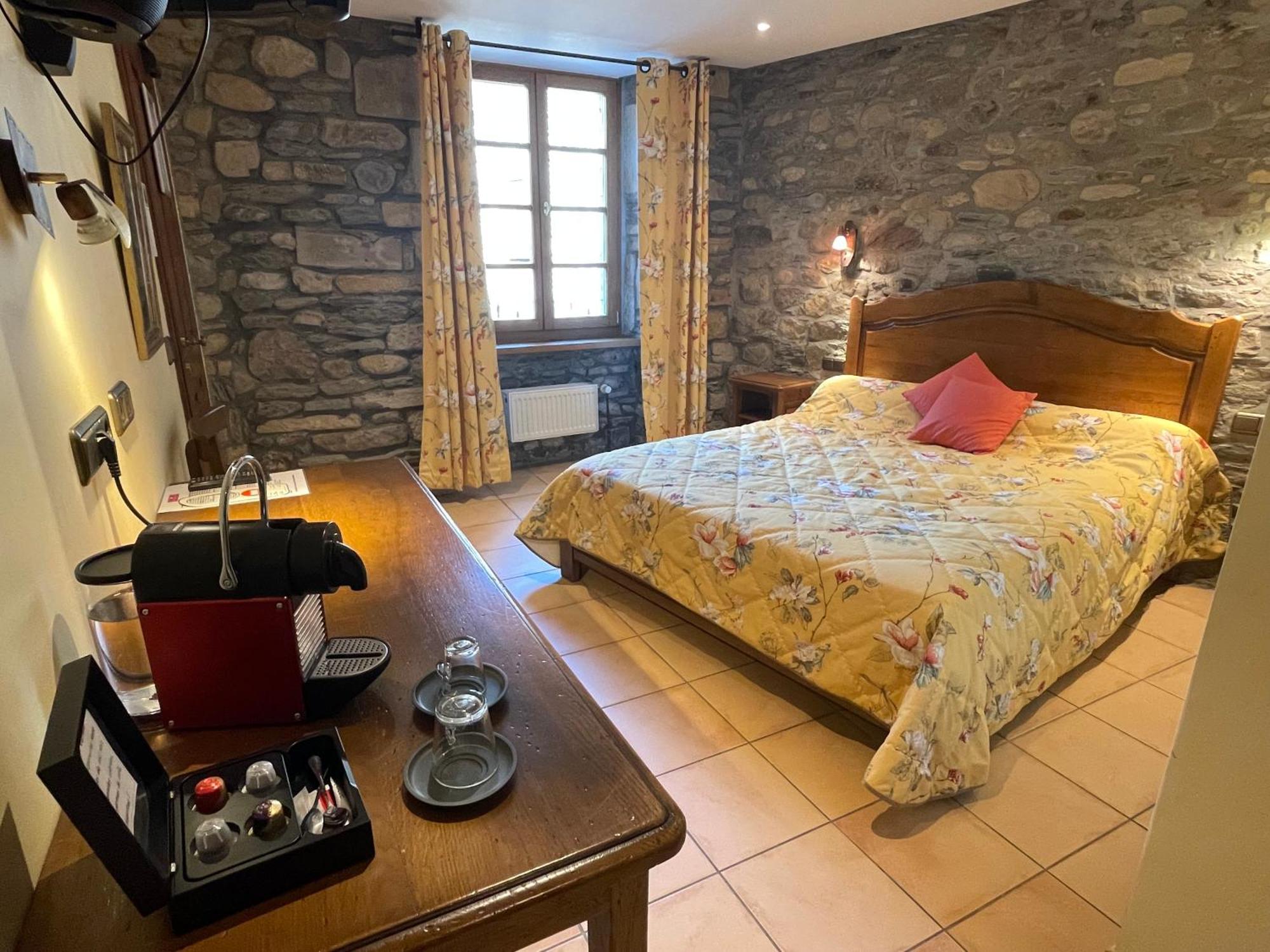 Les Magnolias Hotel Curvalle Luaran gambar